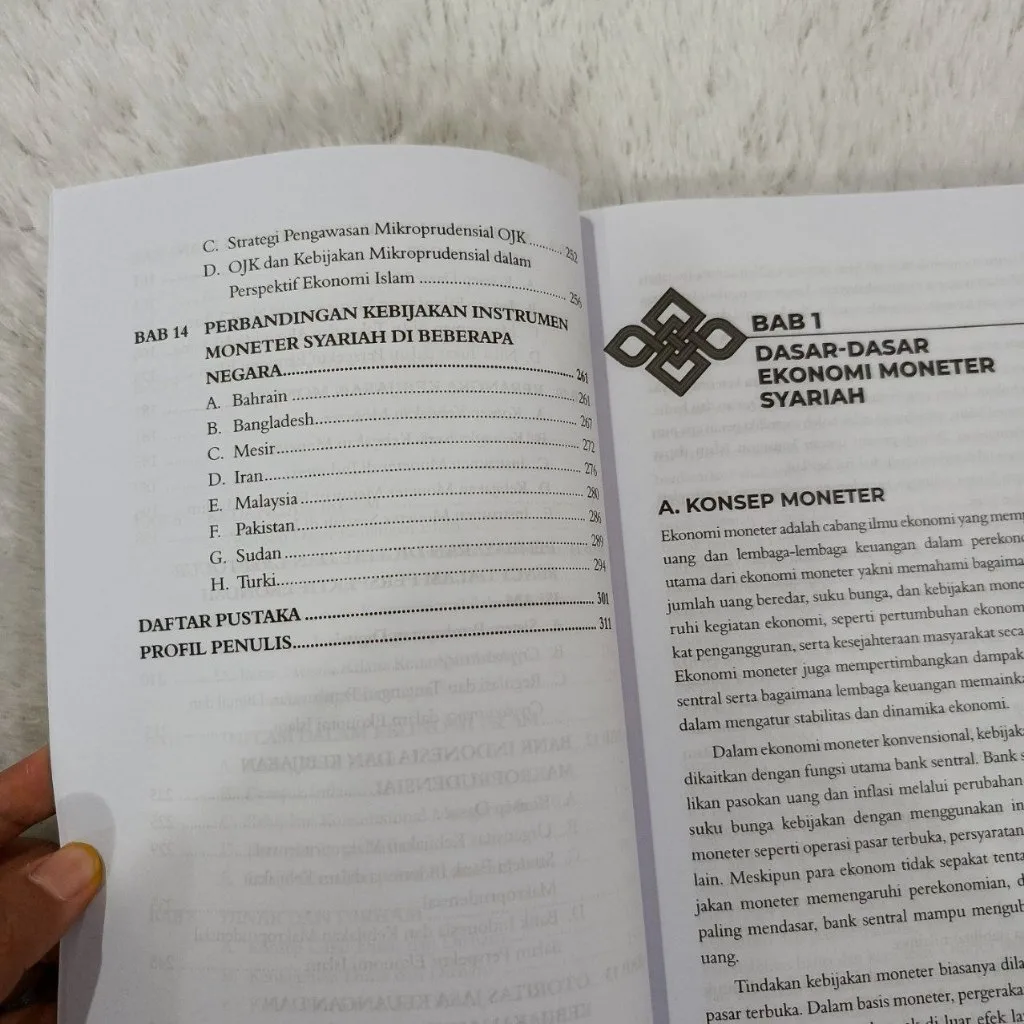 Ekonomi Moneter Syariah Suatu Kajian Teoretis Praktis - Muhammad Nur Rianto Al Arif